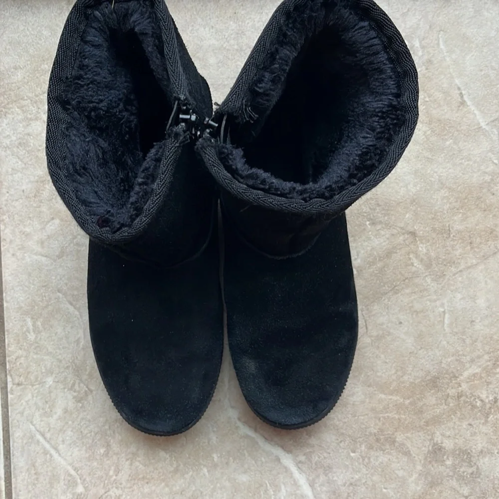 Cat & Jack boots